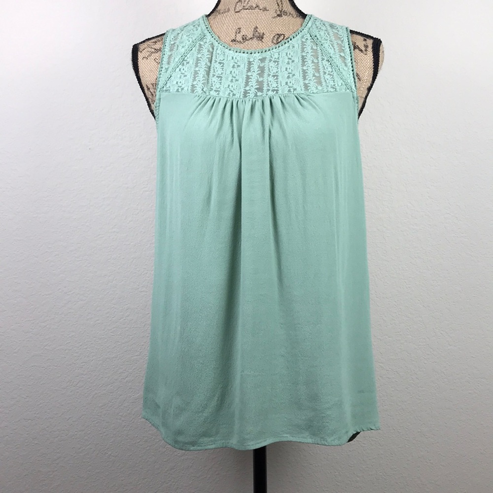 RO & DE lace top high low tank